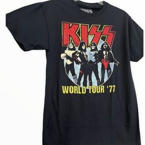NWT KISS Band World Tour '77 Graphic Print T-Shirt Size Small